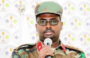 Guddoomiye Shuute oo digniin adag u diray dadka ka ganacsada hubka iyo kuwa guryaha ku haysta