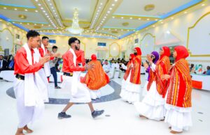 HAMBALYADA SALAAMAHA CIIDA + QIIMAHA ERAYGA HUUNO + QAABKA BARIIDINTA ( SALAANTA ) BULSHADA ARLIYA